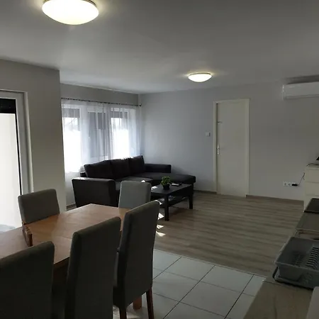 Vanda Apartament Balatonlelle