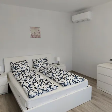 Vanda בלטונללה